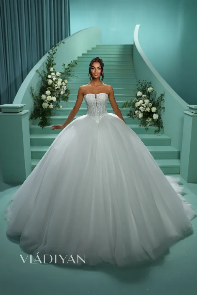Vladiyan - 2606 | White Canvas Bridal