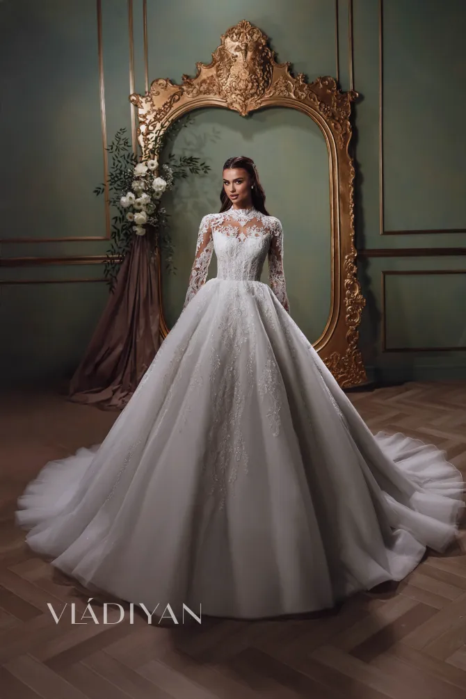 Vladiyan - 2607 | White Canvas Bridal