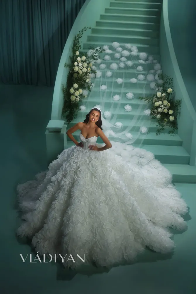 Vladiyan - 2610 | White Canvas Bridal