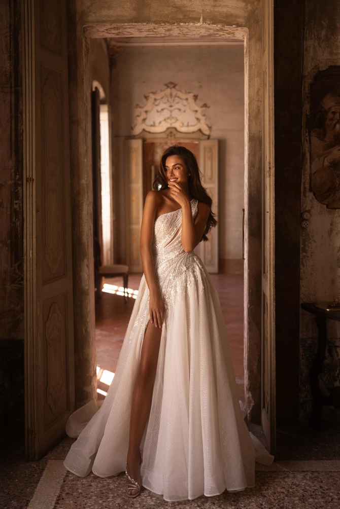 Yedyna | White Canvas Bride - YD18210 | White Canvas Bridal