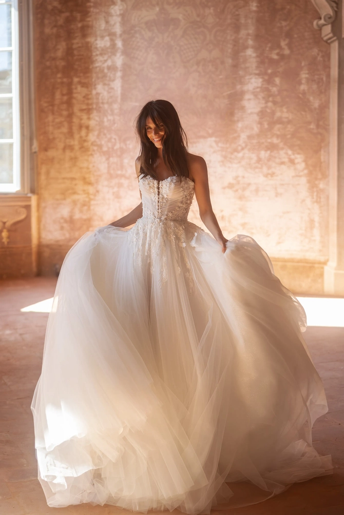 Yedyna | White Canvas Bride - YD18217 | White Canvas Bridal